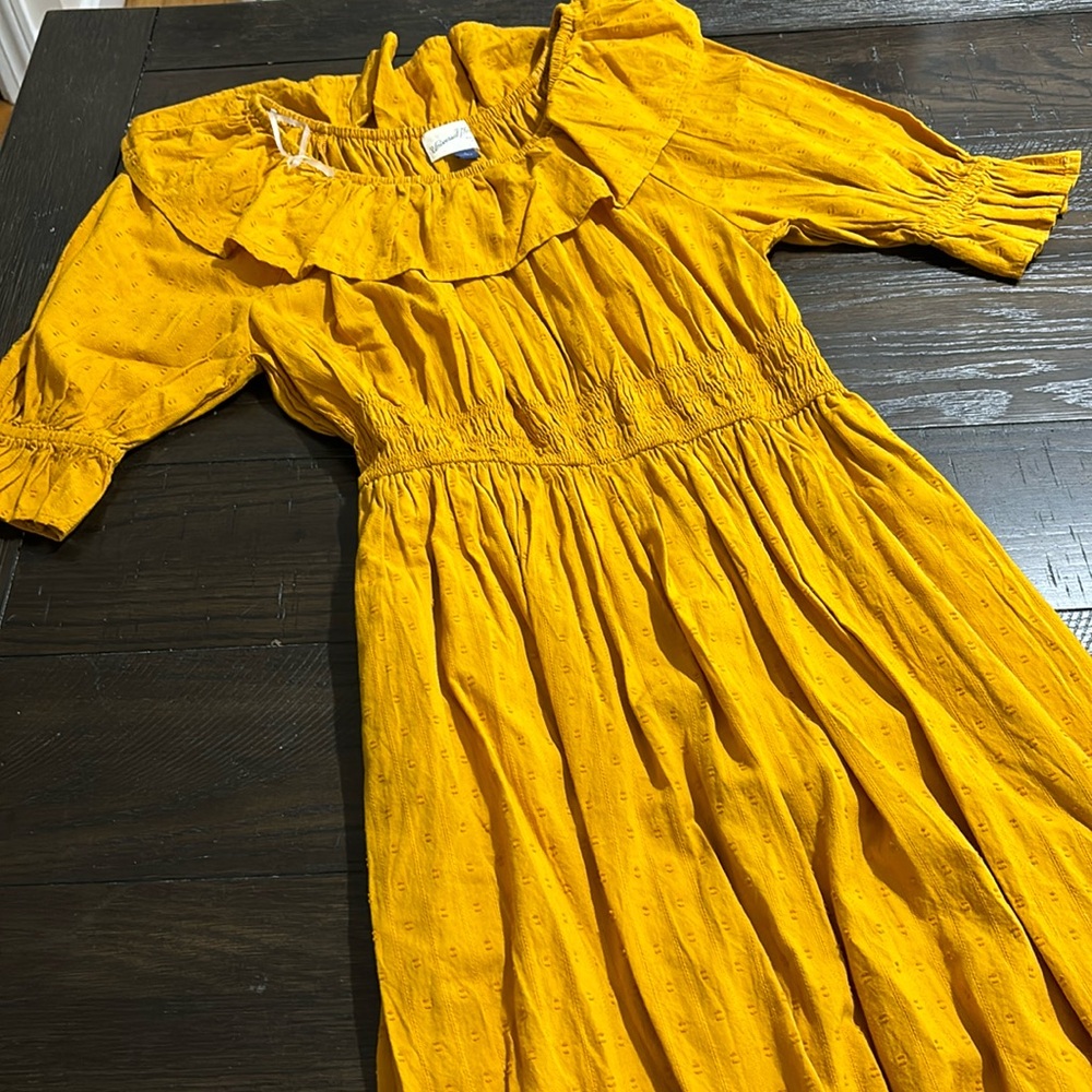 Vintage thread mustard yellow maxi dress